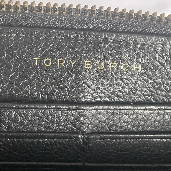 Tory Burch Taylor Zip Continental Wallet in Black Pebbled Leather With Tassel - Picture 12 of 15